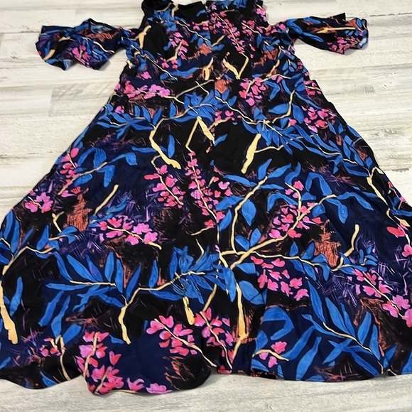 Anthropologie Maeve Elia Cold Shoulder Floral Dress Size 6 - Picture 7 of 10